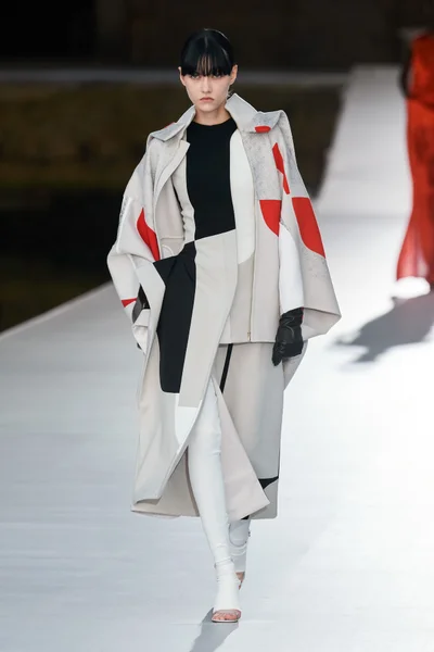 Look 36